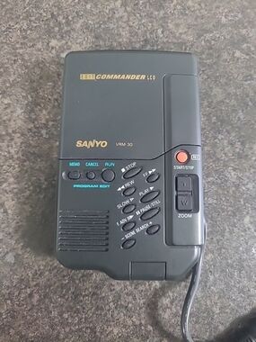 Sanyo VRM-30 Edit Commander  LCD